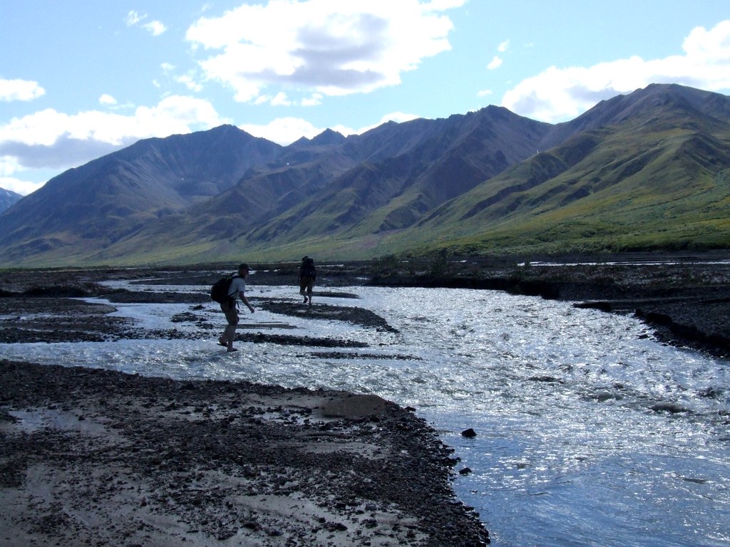 elements/channel/photos/openverse_Crossing_the_Tek_dbcc404c.jpg